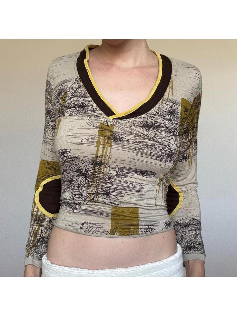 SOLD Y2K euro long sleeve v-neck shirt Sz. M/L